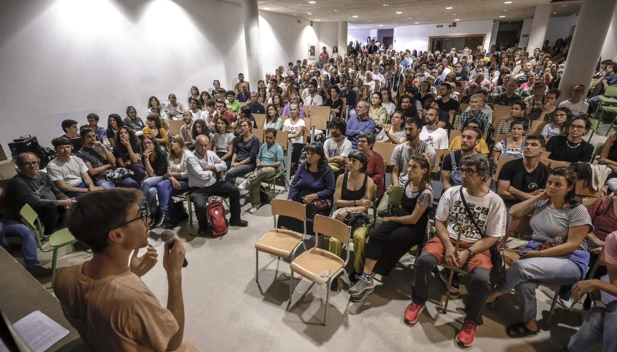La gran marcha de Mallorca del 25 de mayo estuvo precedida de multitudinarias asambleas ciudadanas.